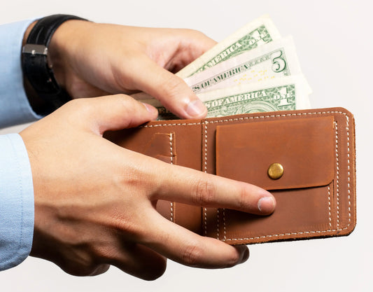 The Cresto Wallet – Timeless Craftsmanship -  Russet Brown