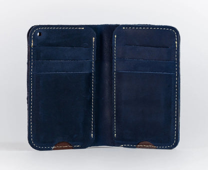 Slim Atlantic Vertical Leather Wallet - Matt Blue