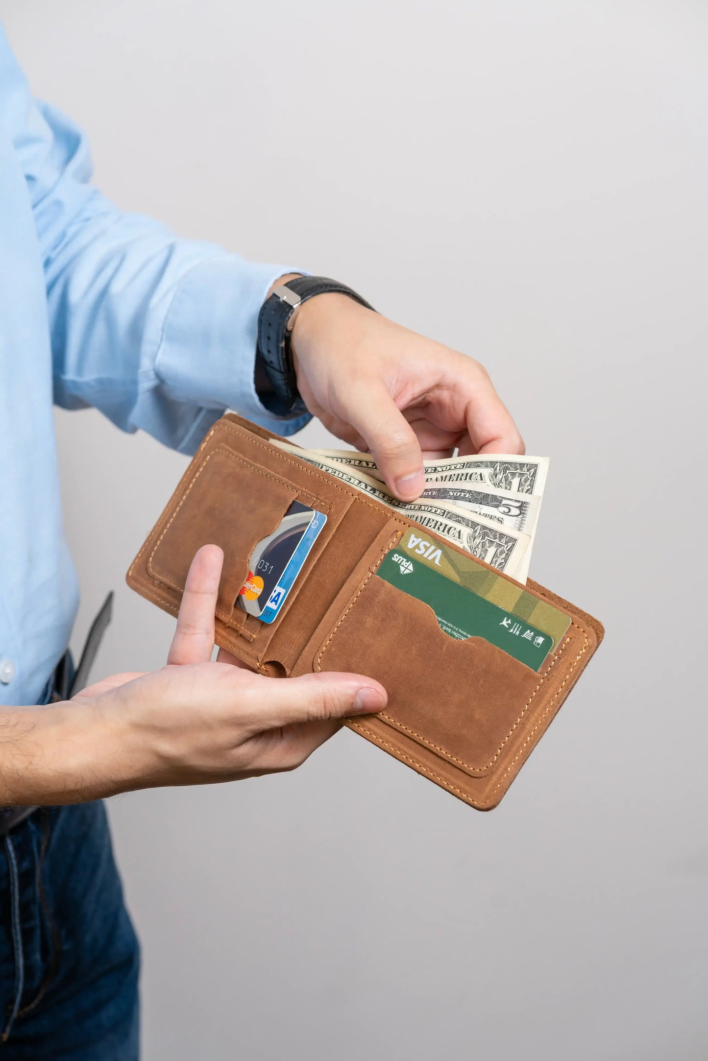 Camelot Wallet – Handcrafted Full-Grain Leather