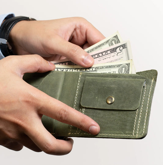 Camelot Wallet – Handcrafted Full-Grain Leather - Hunter Green