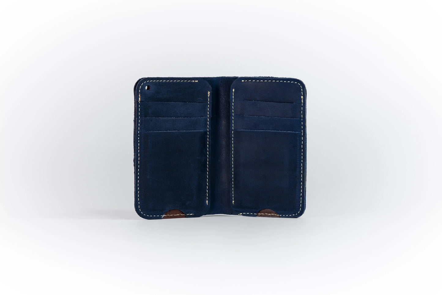Slim Atlantic Vertical Leather Wallet